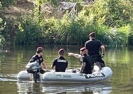 Dispositivo para buscar a un joven bañista desaparecido en el río Duero a su paso por Soria.