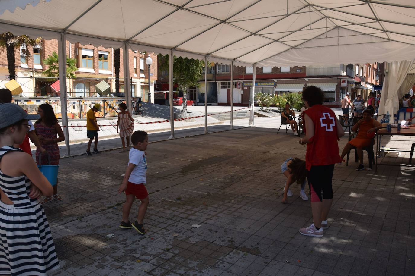 Gran afluencia de asistentes en la Feria del Comercio en Guardo