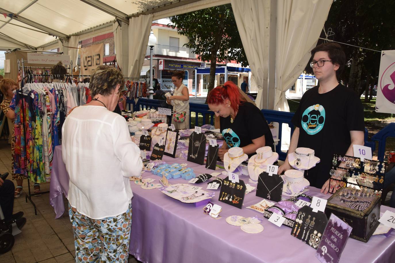 Gran afluencia de asistentes en la Feria del Comercio en Guardo