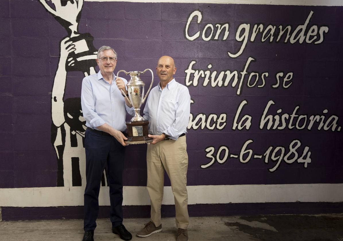 Ramón Martínez y Fernando Redondo, director técnico y entrenador del Real Valladolid que conquistó la Copa de la Liga en el 84.