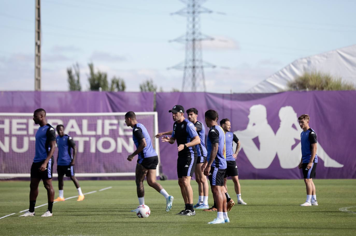 El entrenamiento a puerta abierta del Real Valladolid, en imágenes