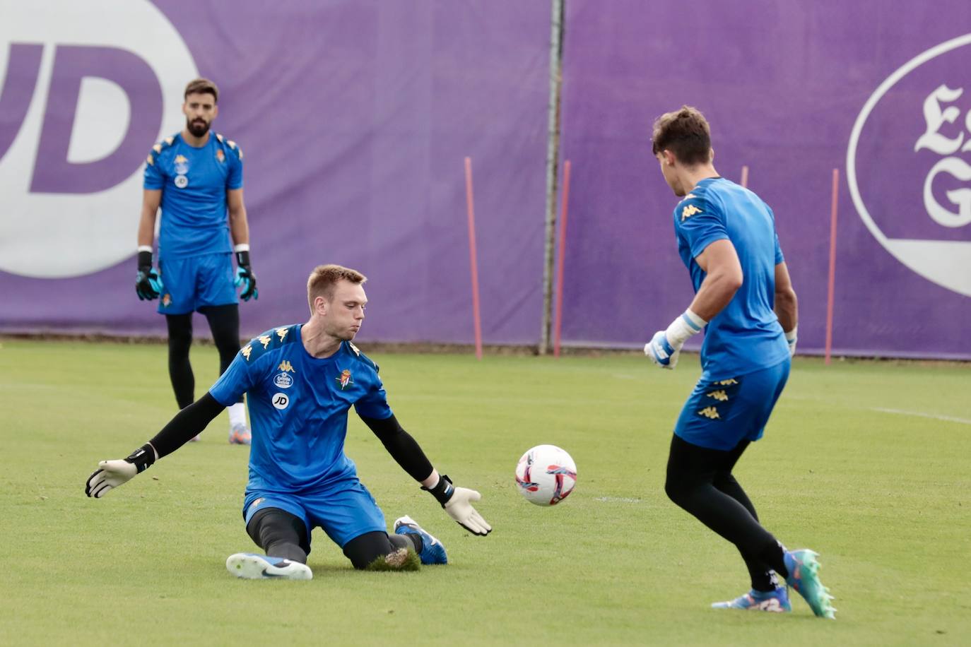 El entrenamiento a puerta abierta del Real Valladolid, en imágenes