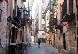 Un recorrido en imágenes por la calle Correos