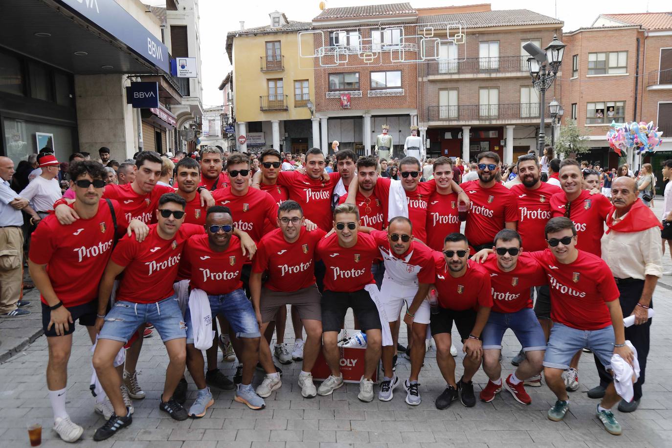 El arranque de las fiestas de Peñafiel, en imágenes