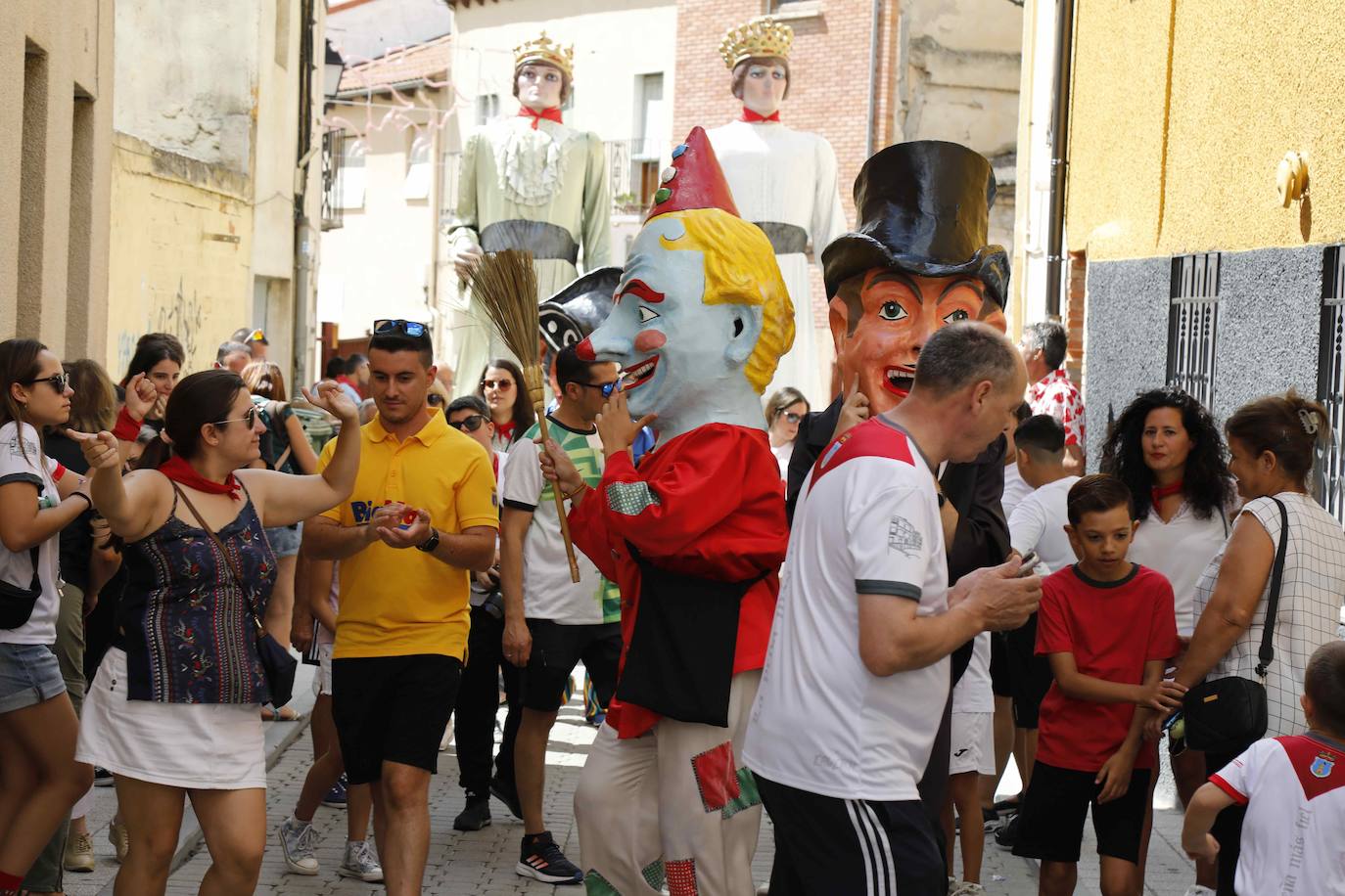 El arranque de las fiestas de Peñafiel, en imágenes