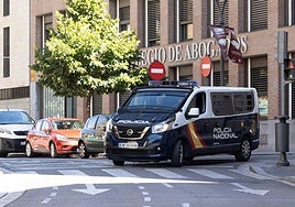 El detenido por la muerte de Mónica Álvarez ha prestado declaración esta mañana en los juzgados de la calle Angustias.