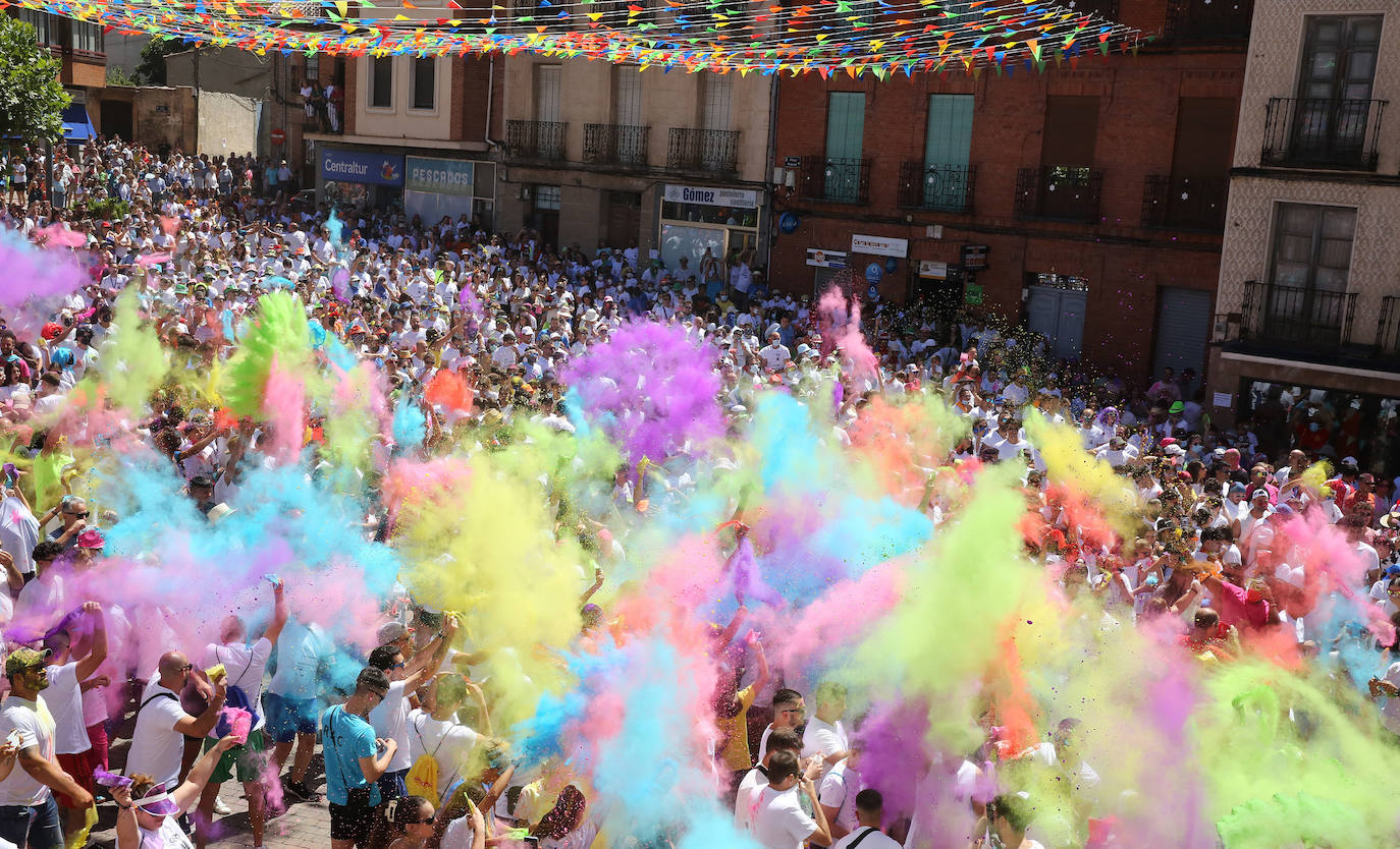 Fotografías del vermú &#039;holi&#039; de Cantalejo