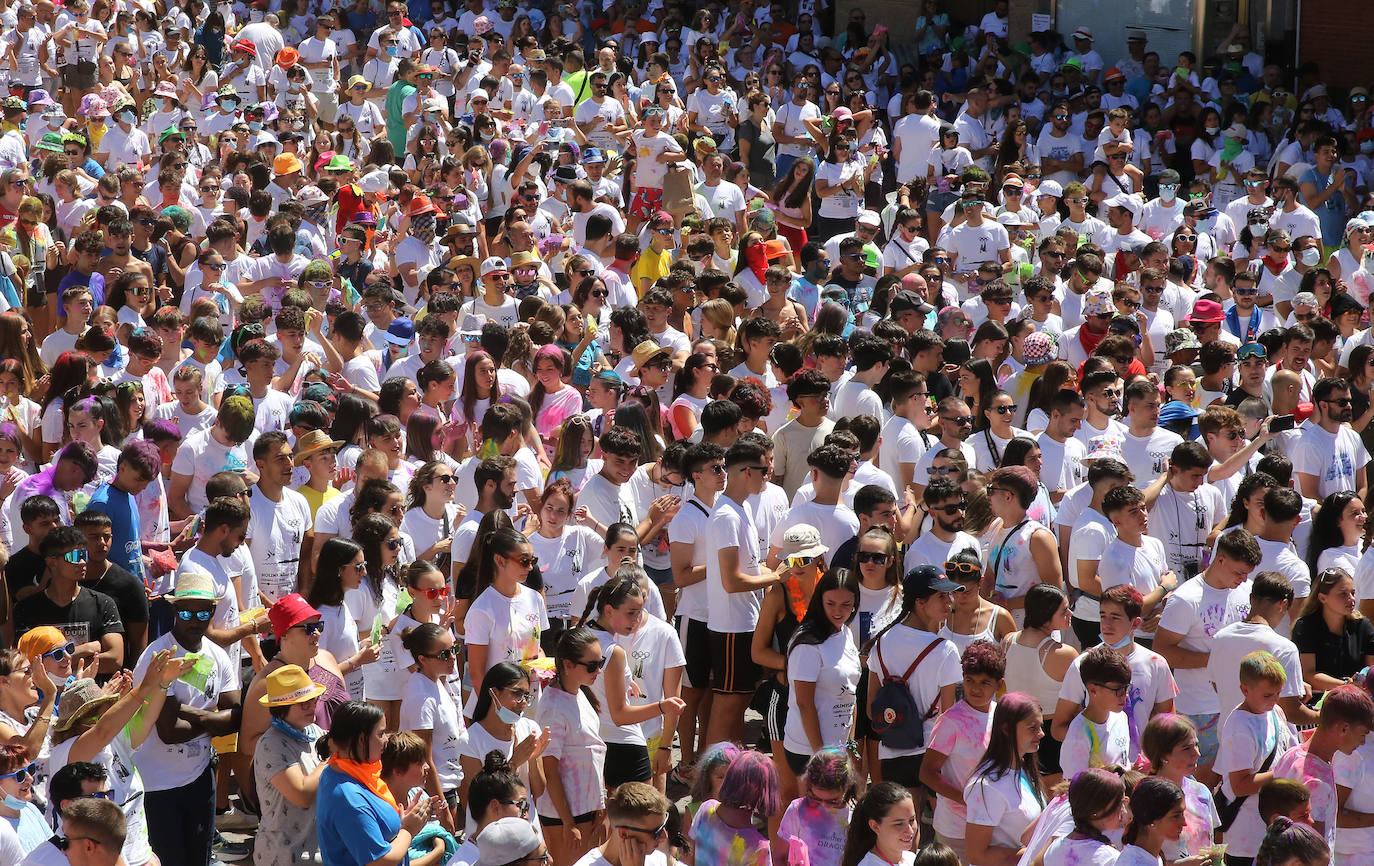 Fotografías del vermú &#039;holi&#039; de Cantalejo