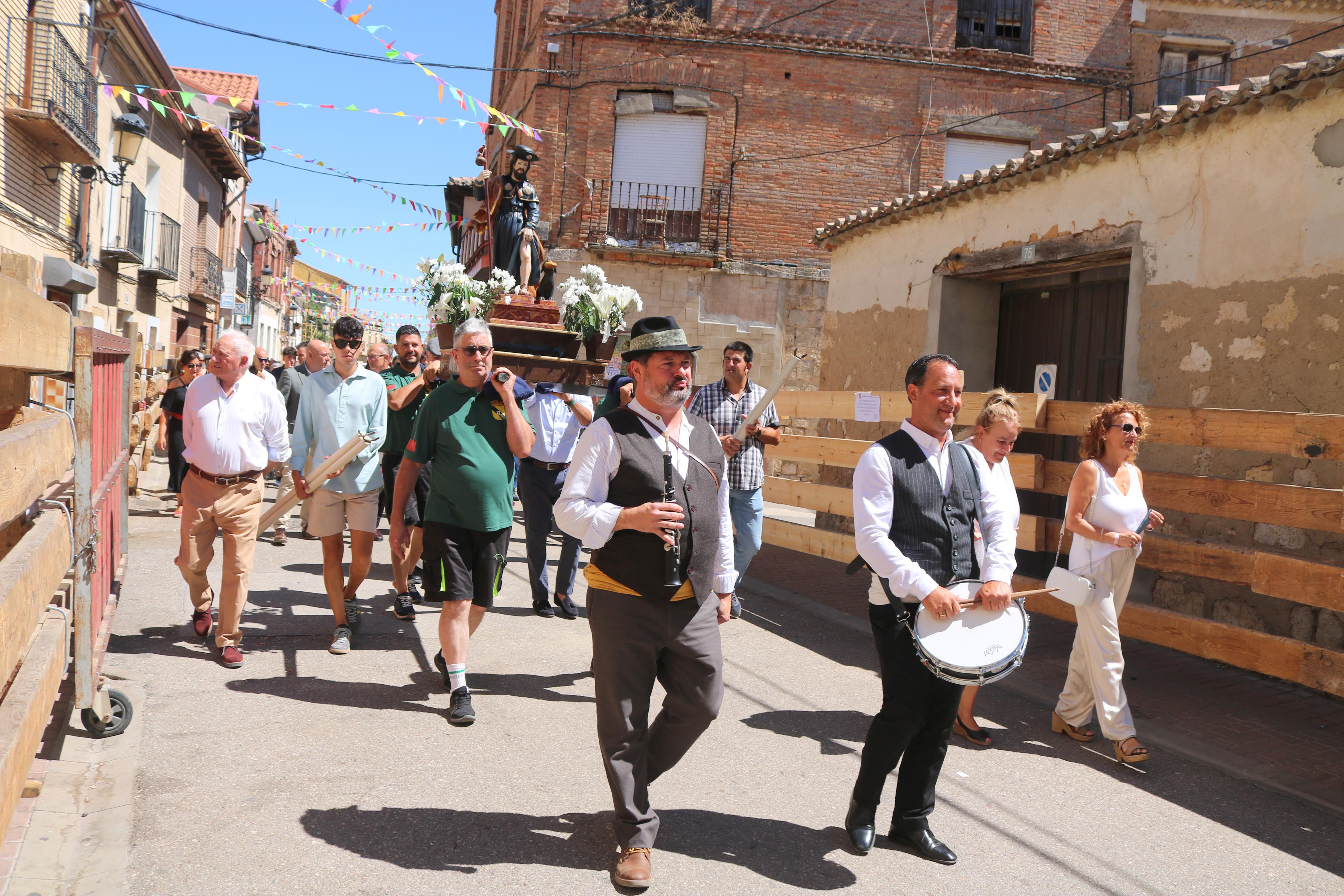 Procesión en honor a San Roque en Torquemada