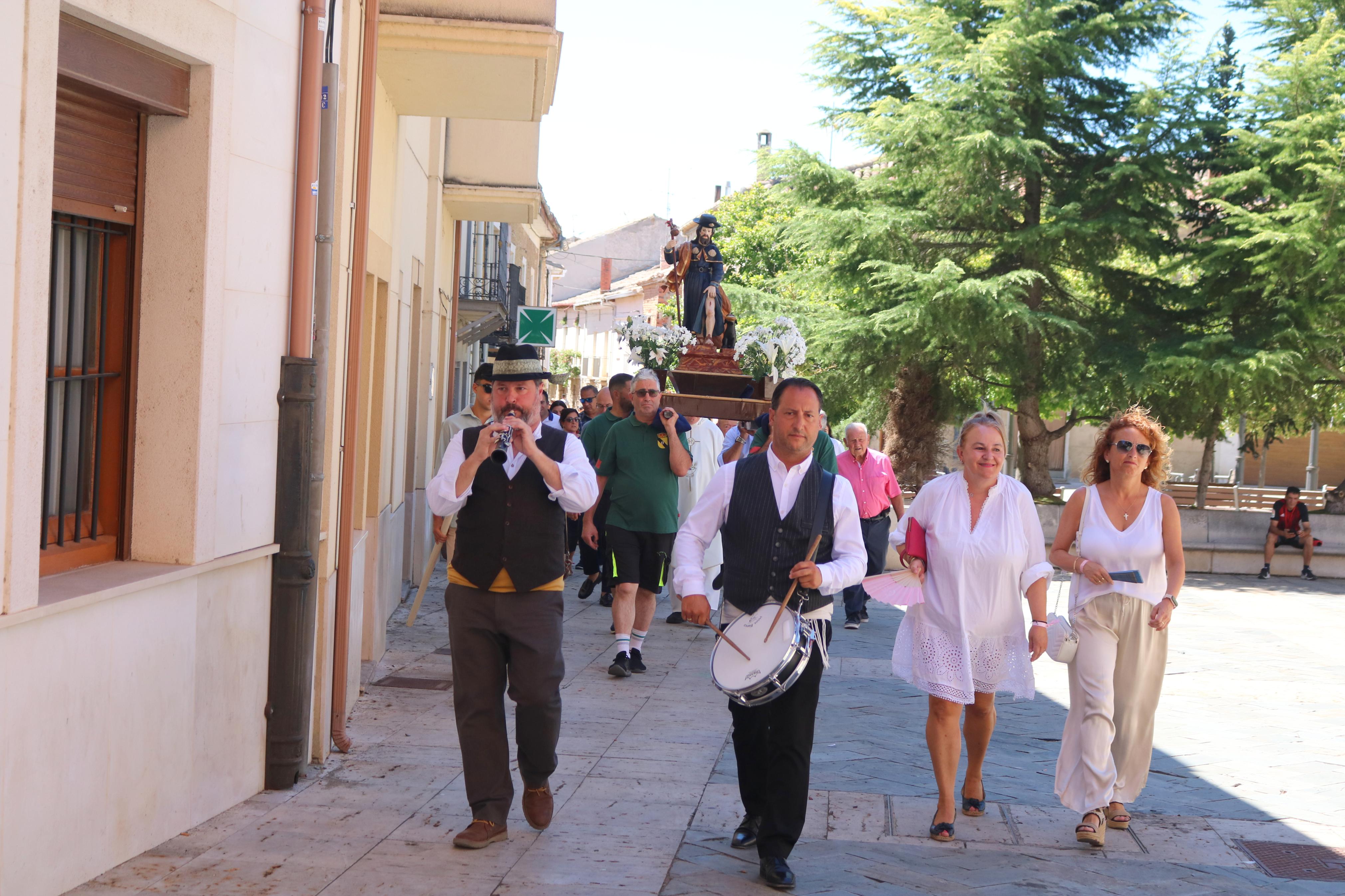 Procesión en honor a San Roque en Torquemada