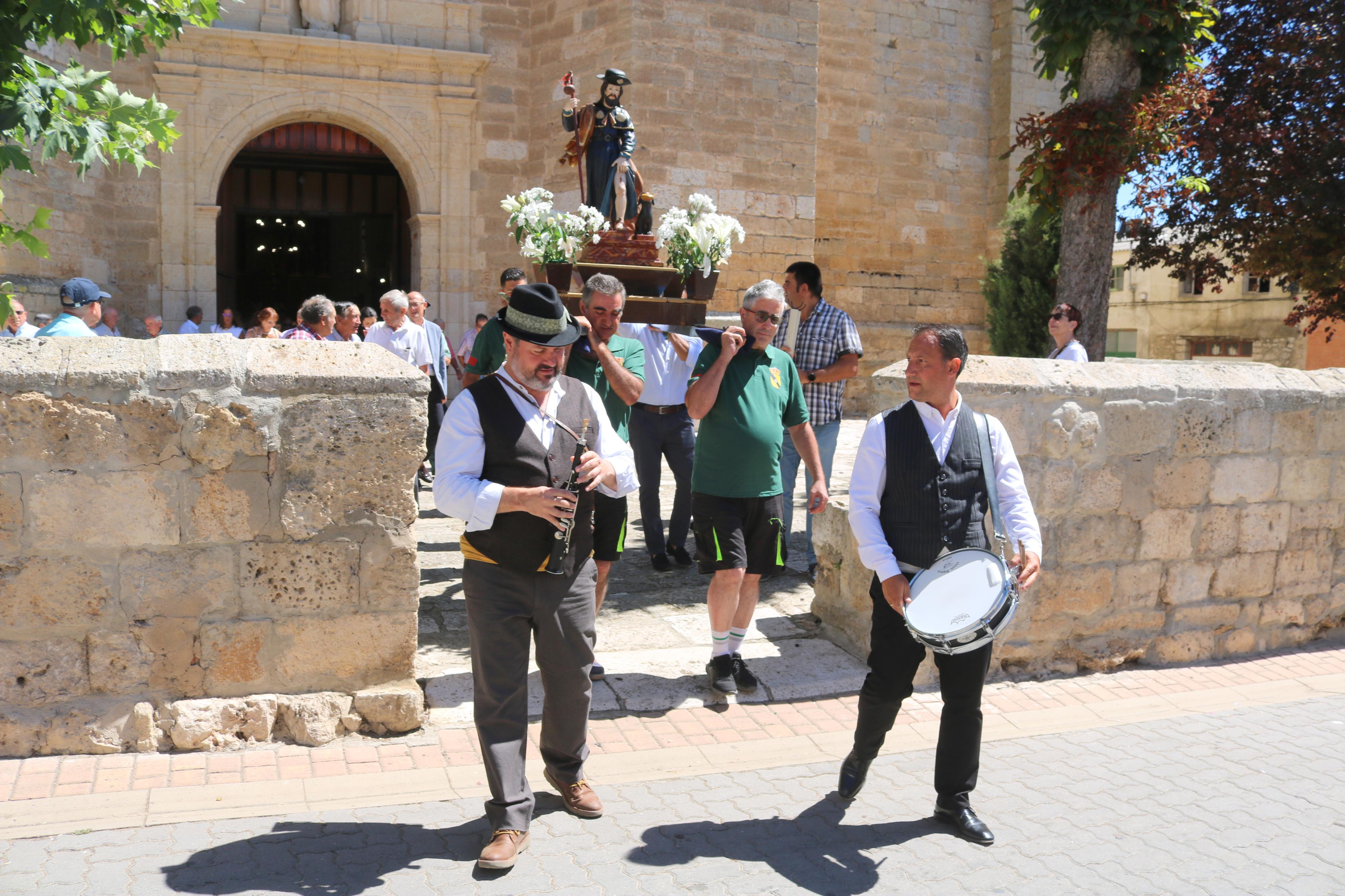 Procesión en honor a San Roque en Torquemada