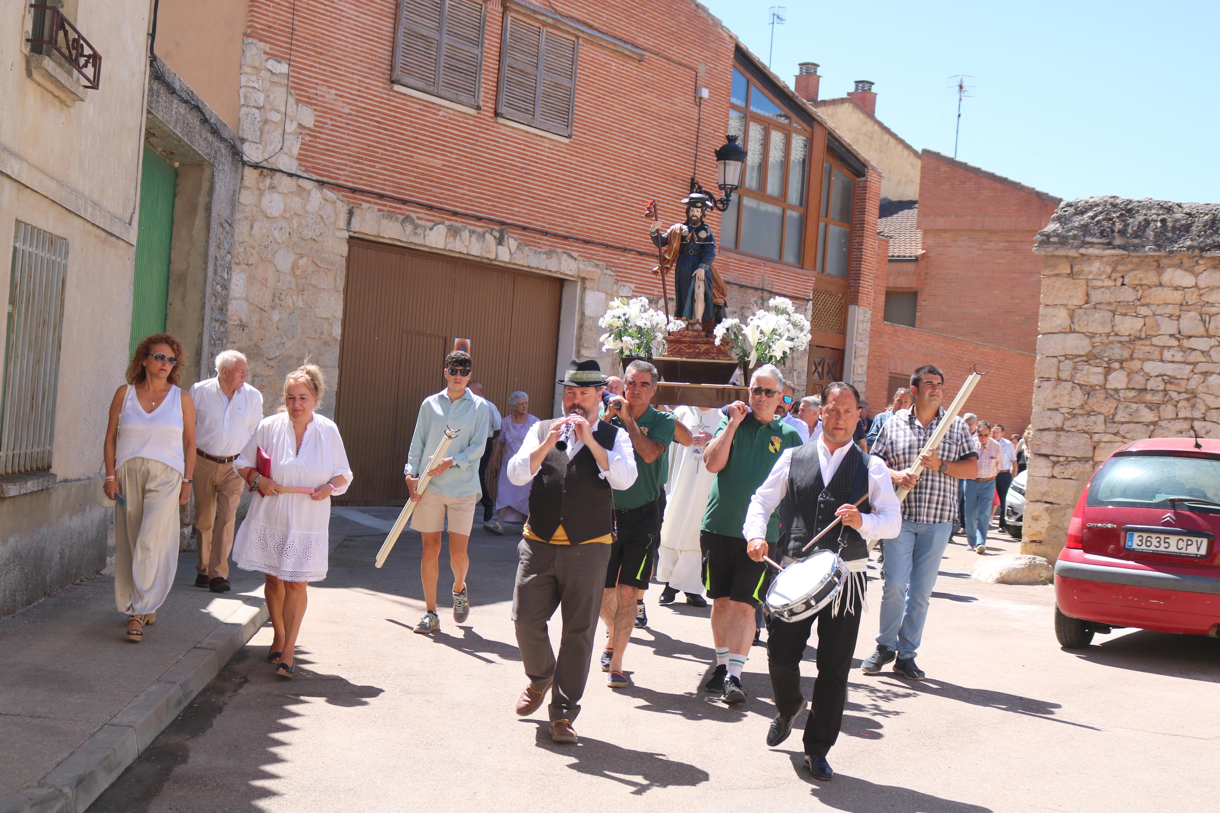 Procesión en honor a San Roque en Torquemada