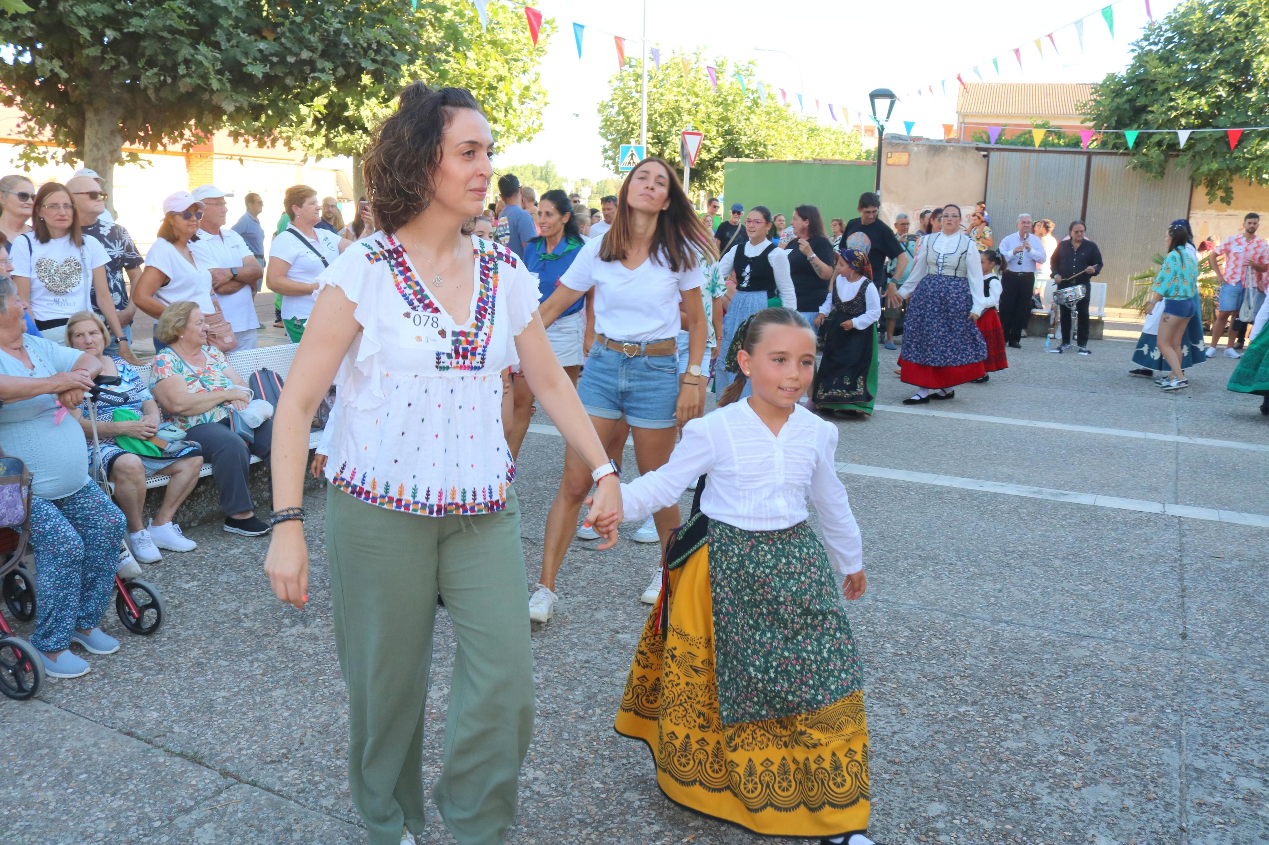 Villamuriel de Cerrato celebra San Roque con pan, queso y vino