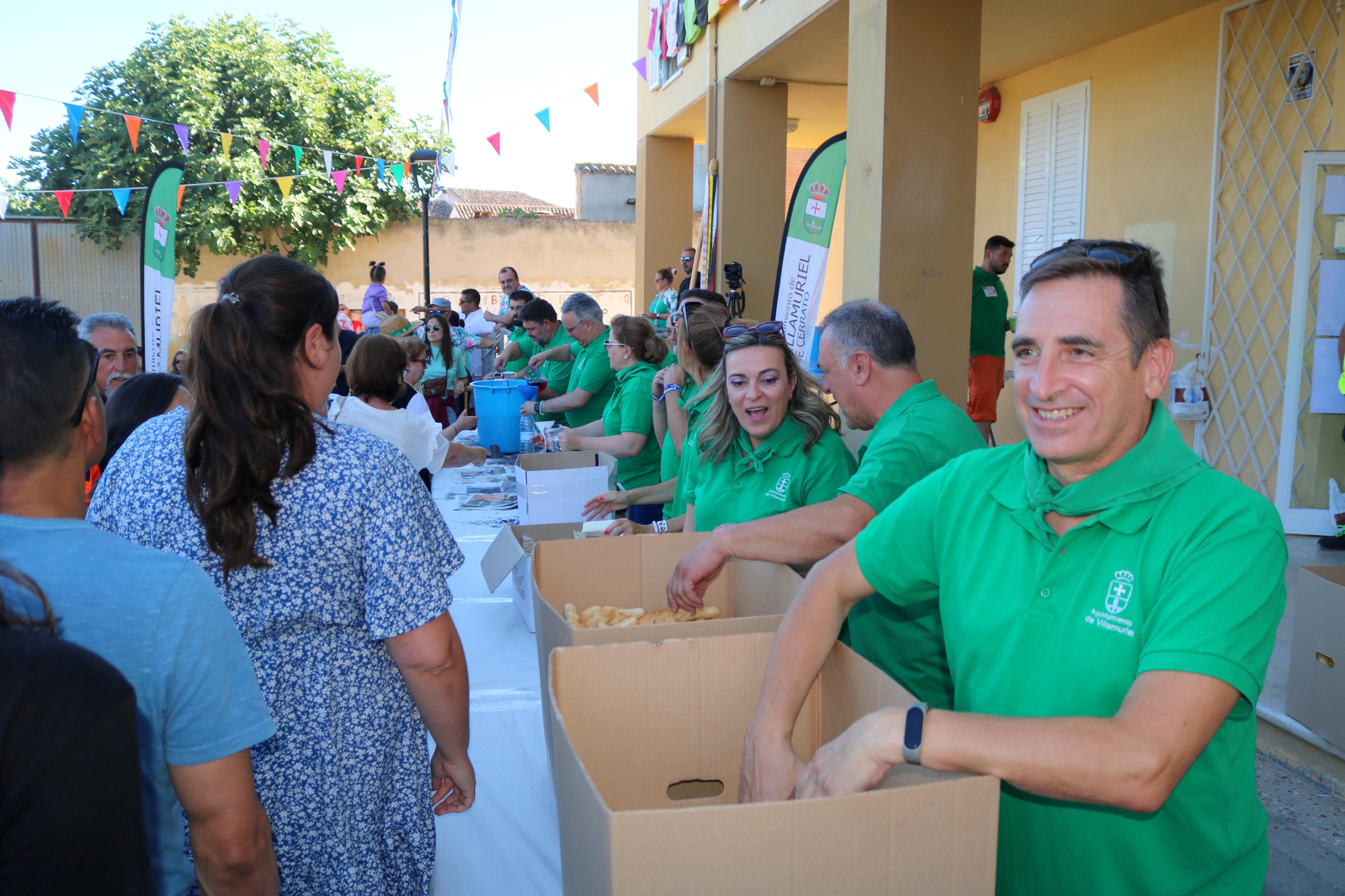 Villamuriel de Cerrato celebra San Roque con pan, queso y vino