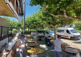 Paellas preparadas en el Parque El Bailadero