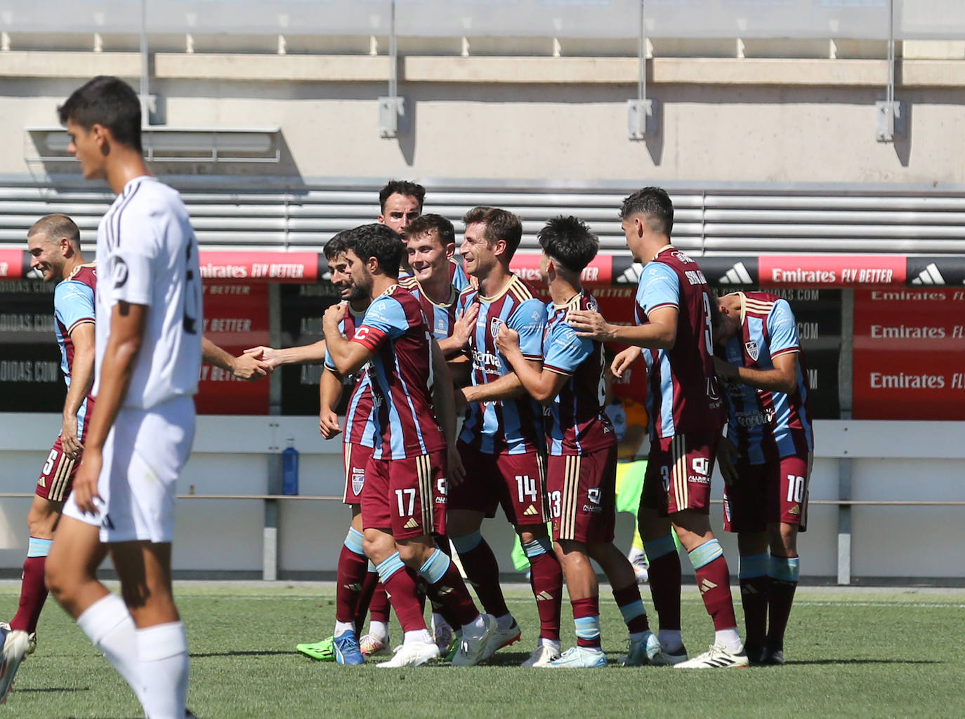 Fotos del partido entre el Castilla y la Segoviana