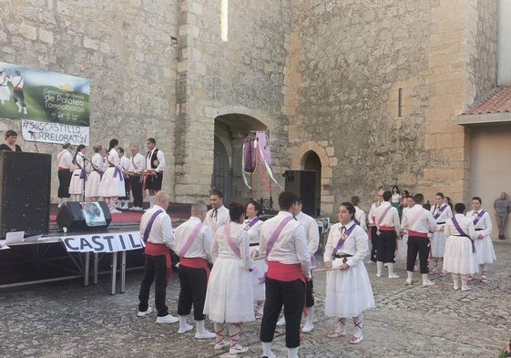 Danzantes de varias generaciones participaron en este certamen