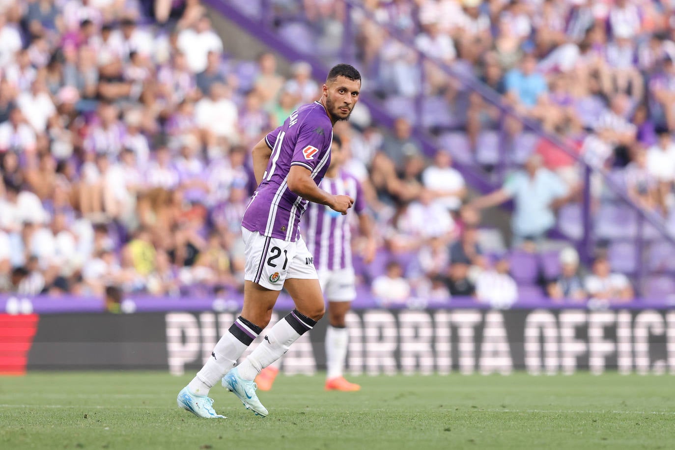 La victoria del Real Valladolid en su regreso a Primera, en imágenes