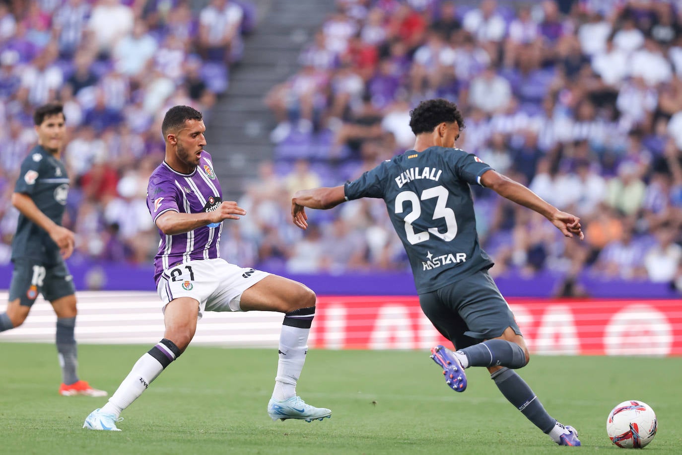 La victoria del Real Valladolid en su regreso a Primera, en imágenes