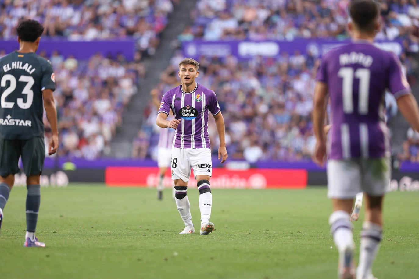 La victoria del Real Valladolid en su regreso a Primera, en imágenes