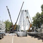 Fiestas a la vista: comienza el montaje de carruseles, casetas y Feria de Día