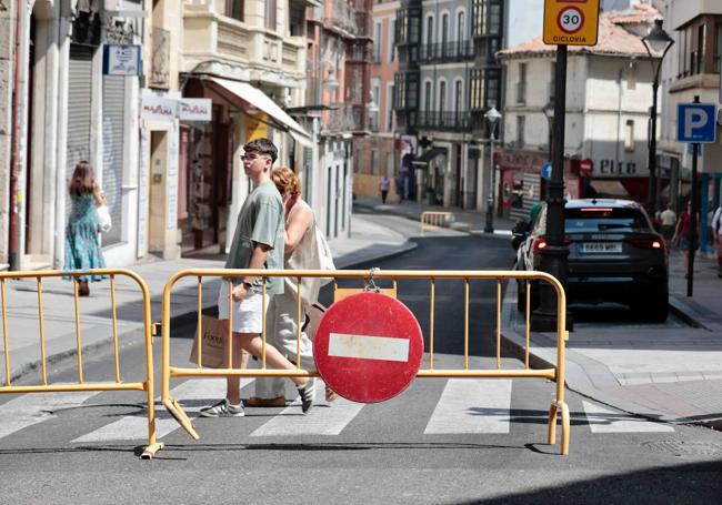 Corte en la calle Bajada de la Libertad.