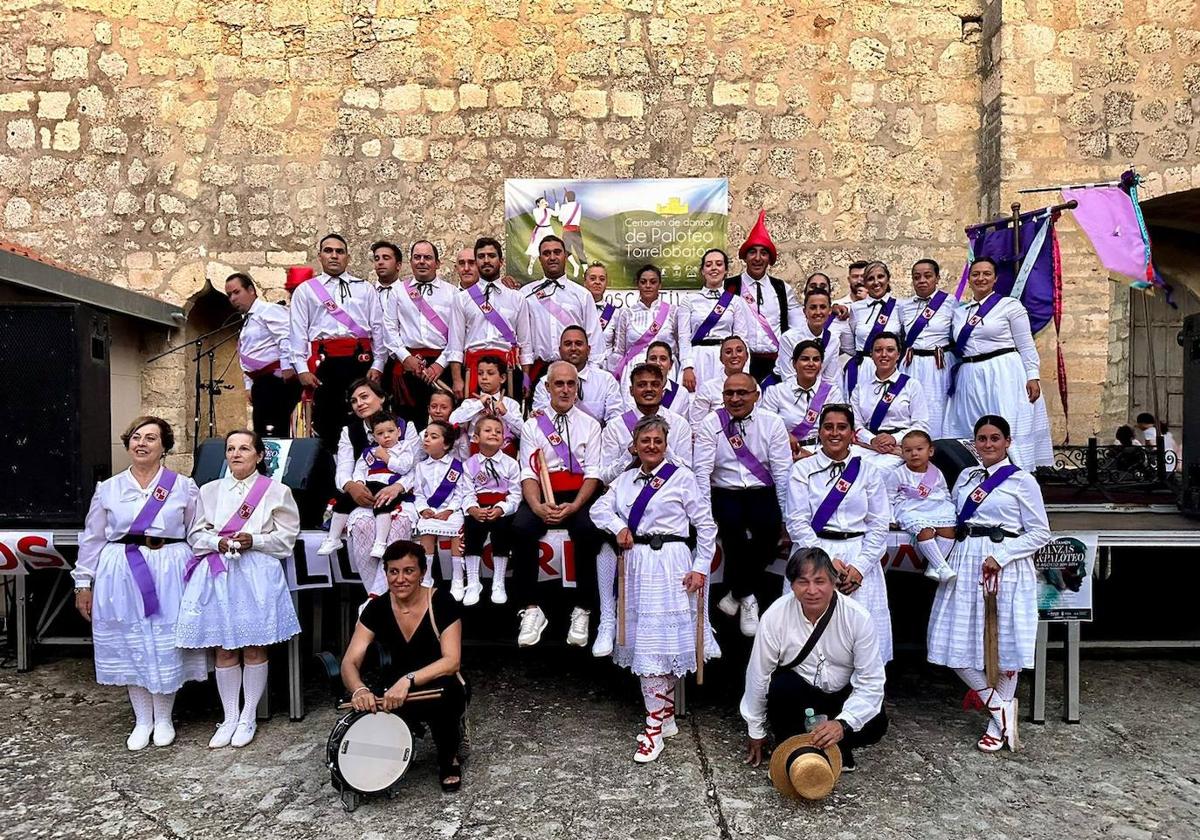 Torrelobatón exhibe su mejor paloteo