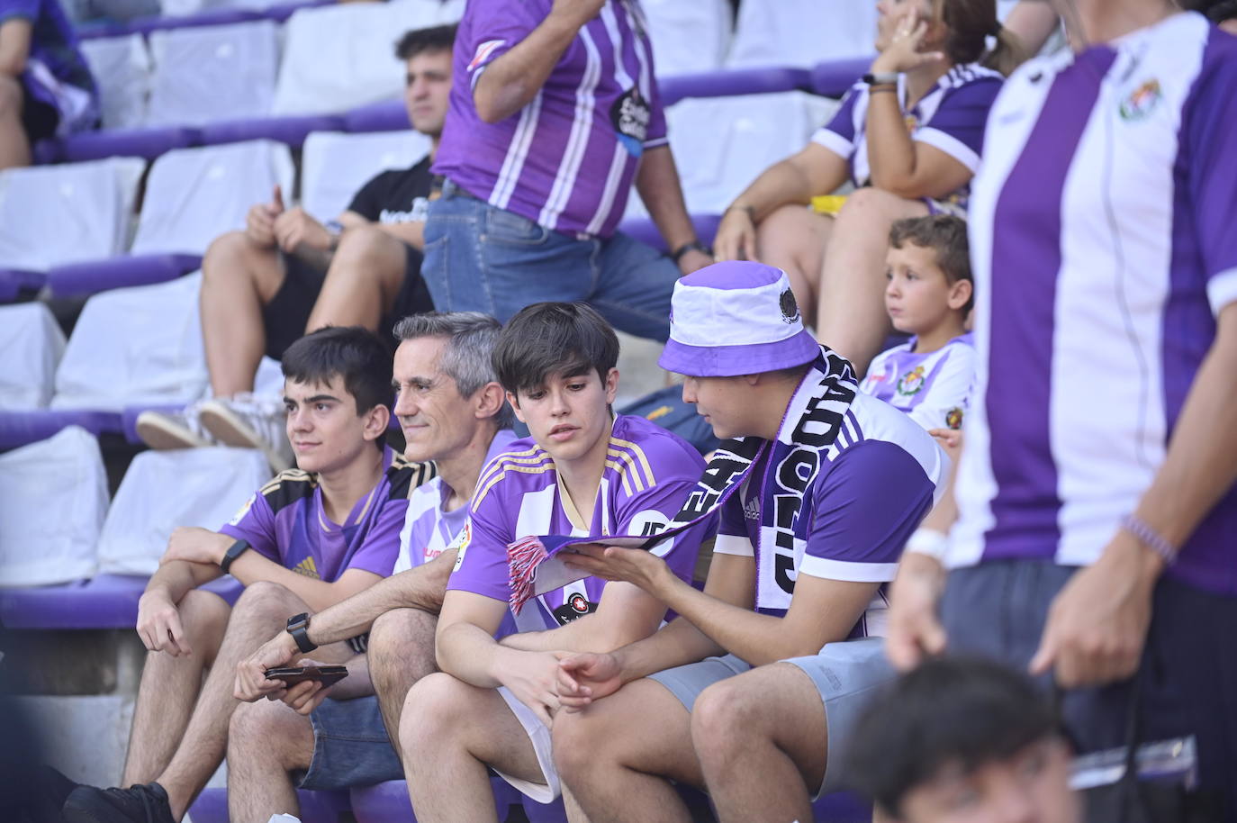 Búscate en la grada del estadio José Zorrilla (3/4)