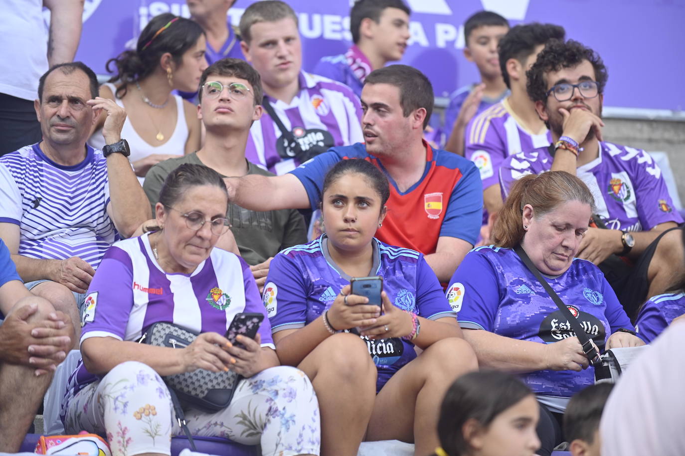 Búscate en la grada del estadio José Zorrilla (3/4)