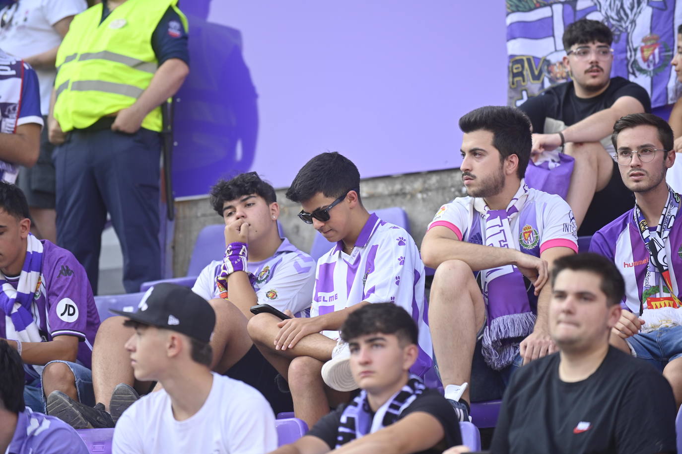 Búscate en la grada del estadio José Zorrilla (3/4)