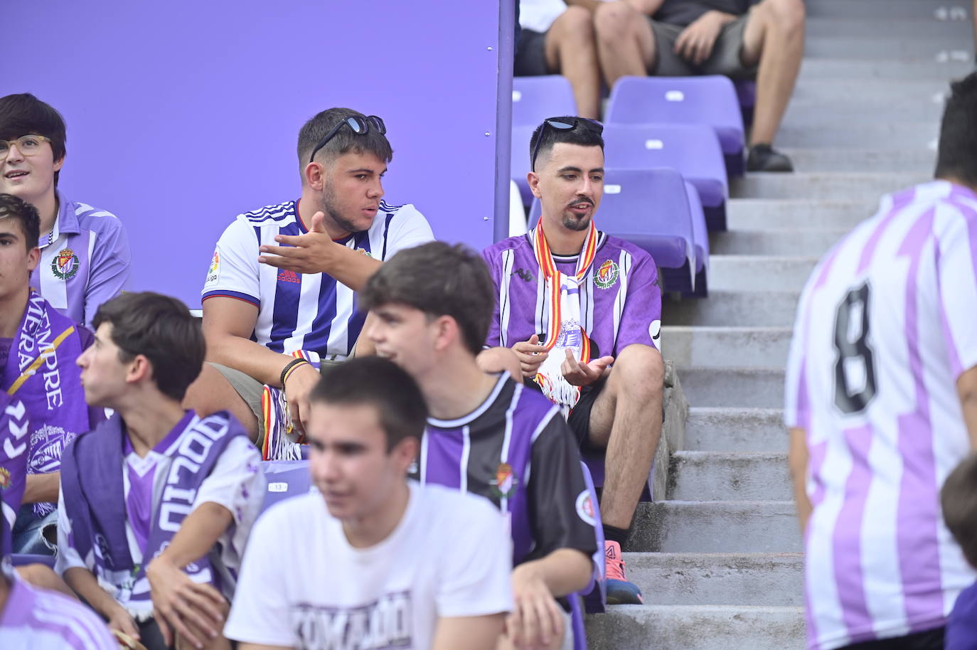 Búscate en la grada del estadio José Zorrilla (3/4)