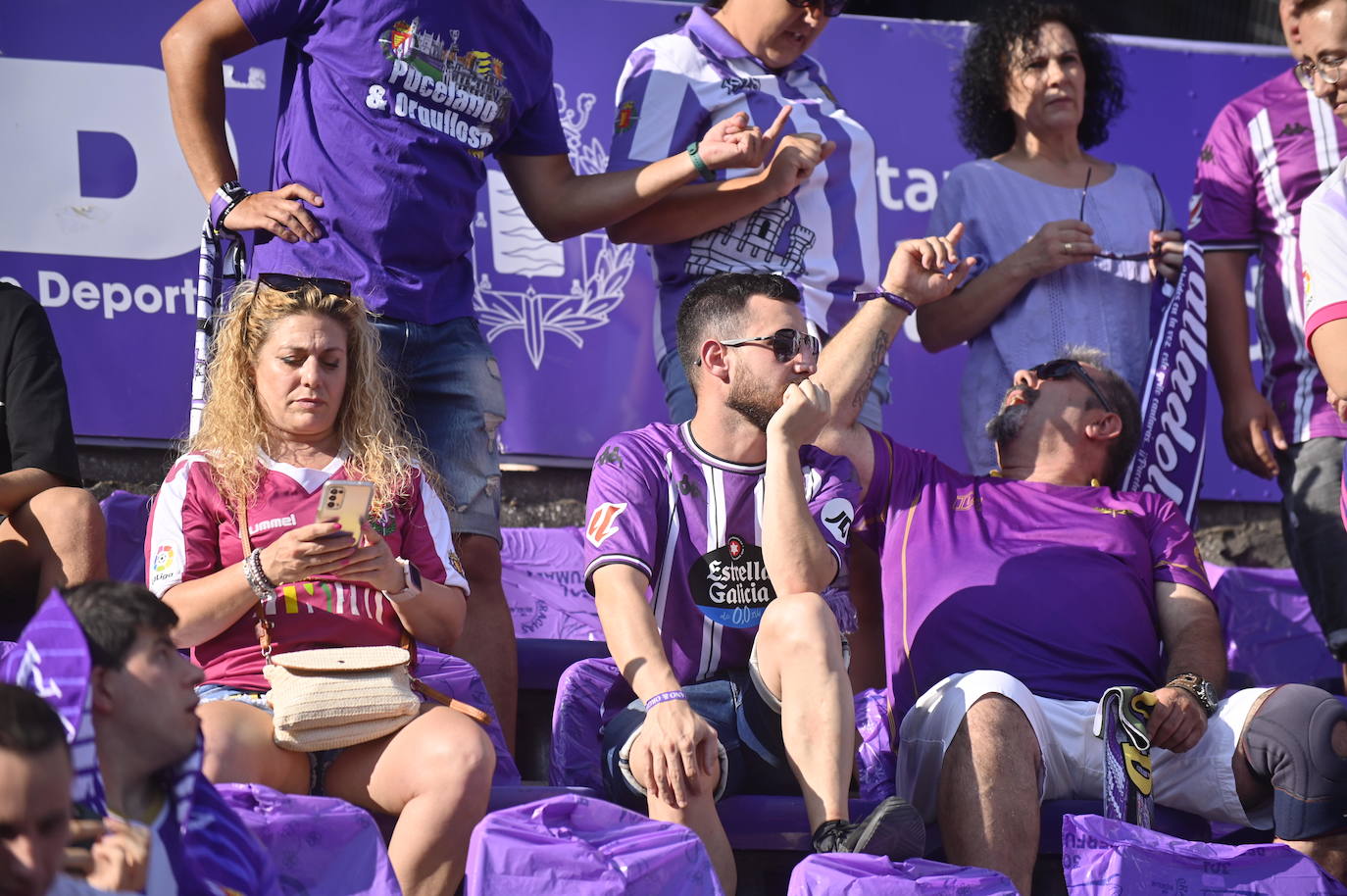 Búscate en la grada del estadio José Zorrilla (2/4)