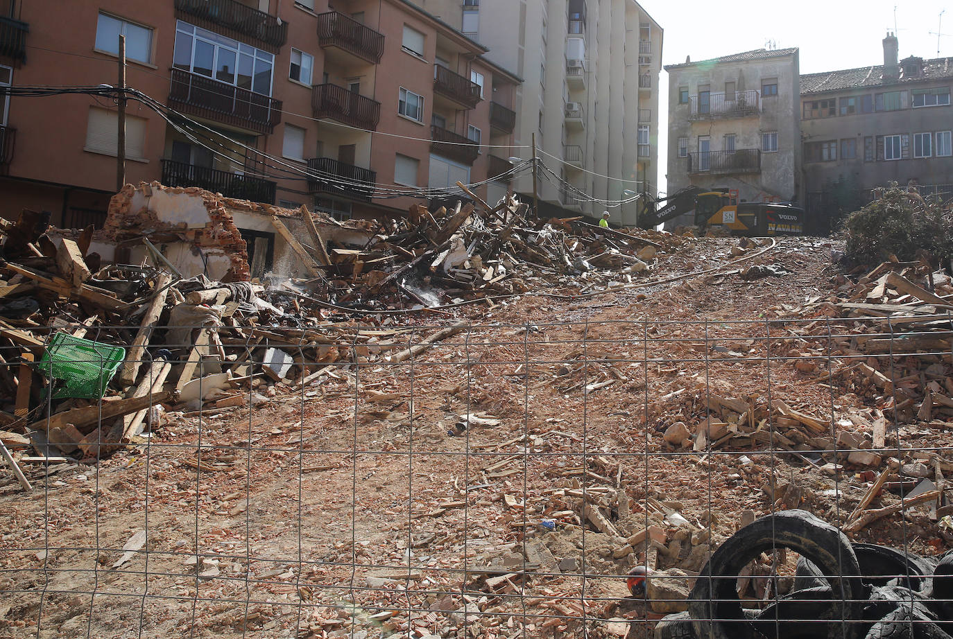 Fotos del derribo de edificios en la calle Antonio Machado