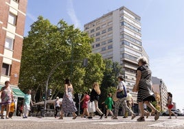 El larguísimo Paseo de Zorrilla es la calle donde más personas viven en la capital.