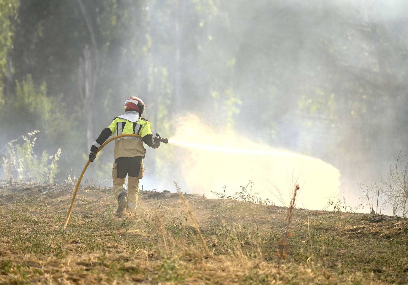 Los Bomberos sofocan dos incendios este viernes en Valladolid