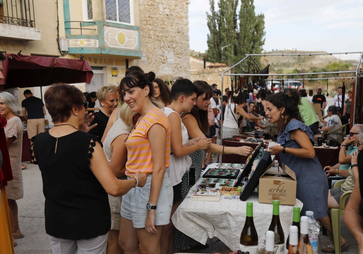 Mercado Artesanal de Piñel de Arriba.