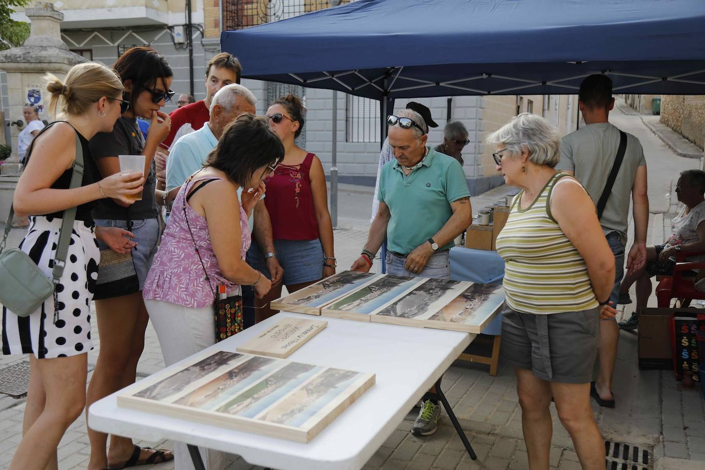 Las imágenes del mercado artesanal de Piñel de Arriba