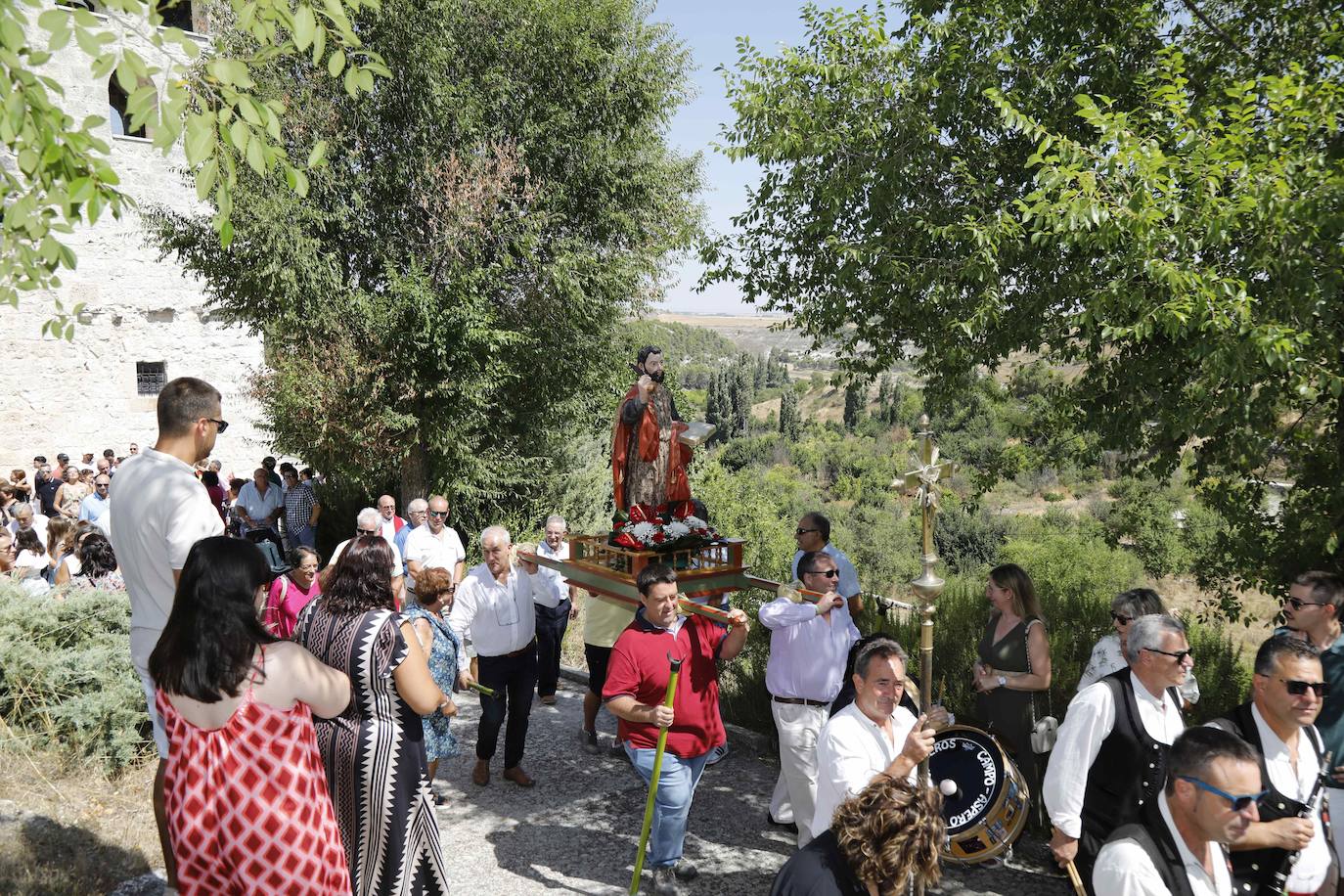 Procesión de San Bartolomé en Fompedraza