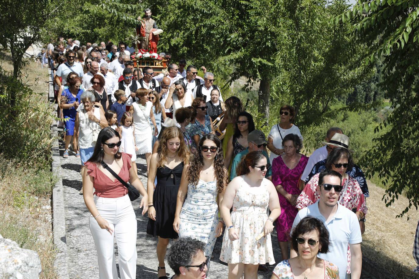 Procesión de San Bartolomé en Fompedraza