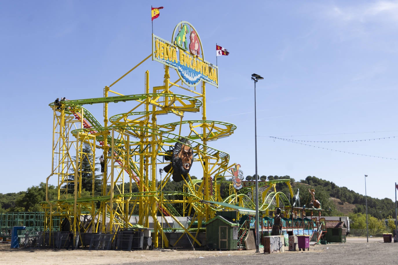 Las imágenes del montaje de las atracciones para las ferias de Valladolid