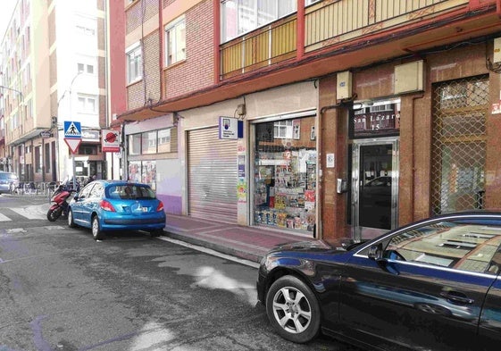 Despacho de la calle San Lázaro de Valladolid que ha sellado el boleto premiado.