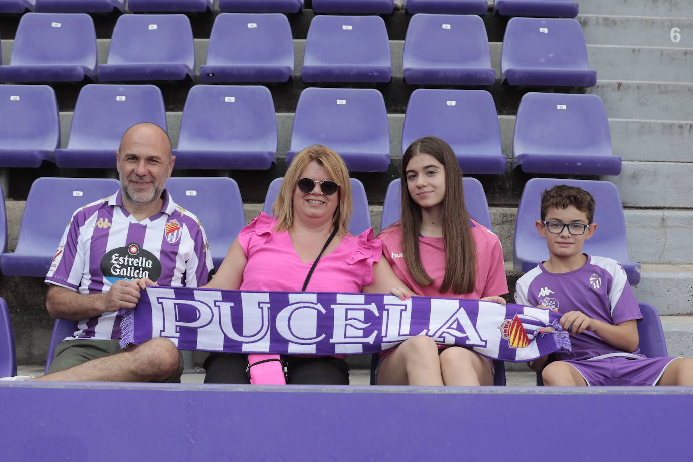 Búscate en la grada del estadio José Zorrilla (1/4)