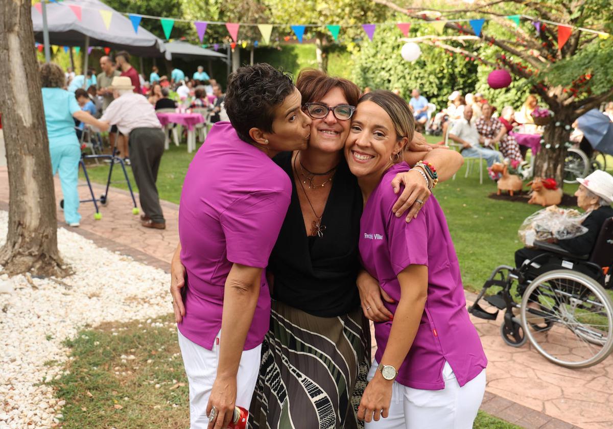 La fiesta de los 30 años de la Residencia El Villar de Laguna