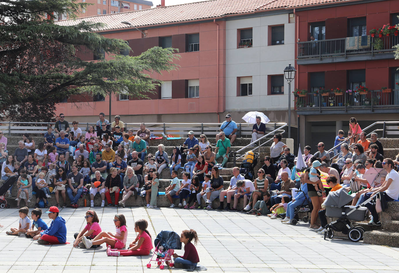 El teatro callejero llena Palencia