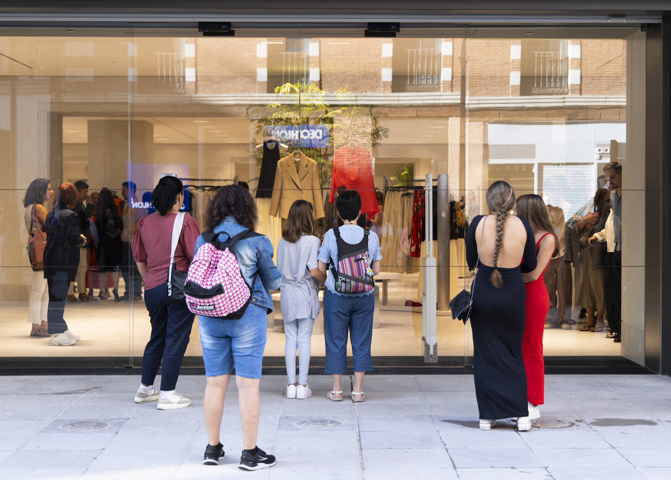 Las imágenes de la apertura de la nueva tienda de Zara en Valladolid