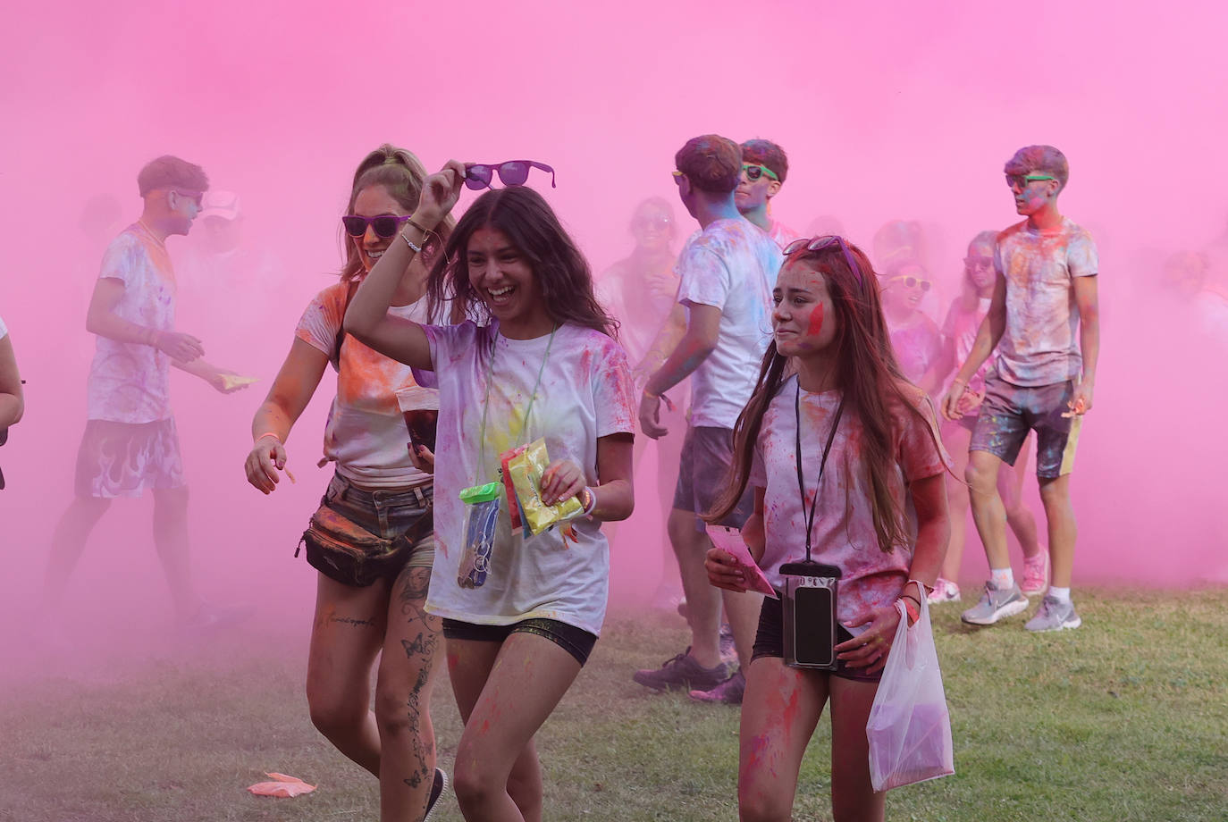 La Holi San Antolín tiñe el Sotillo de colores