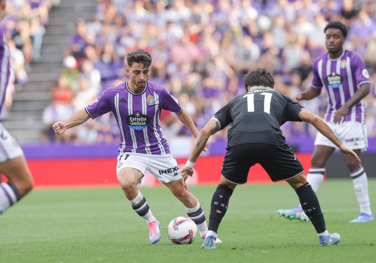 Raúl Moro durante el partido del Real Valladolid contra el CD Leganés.