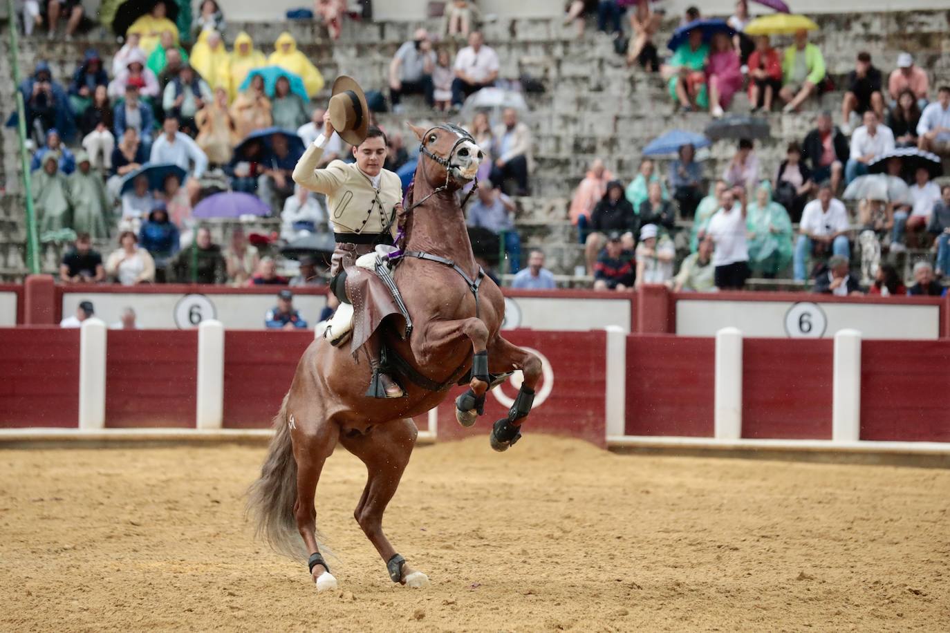 La corrida de Rejones de las Fiestas de Valladolid, en imágenes