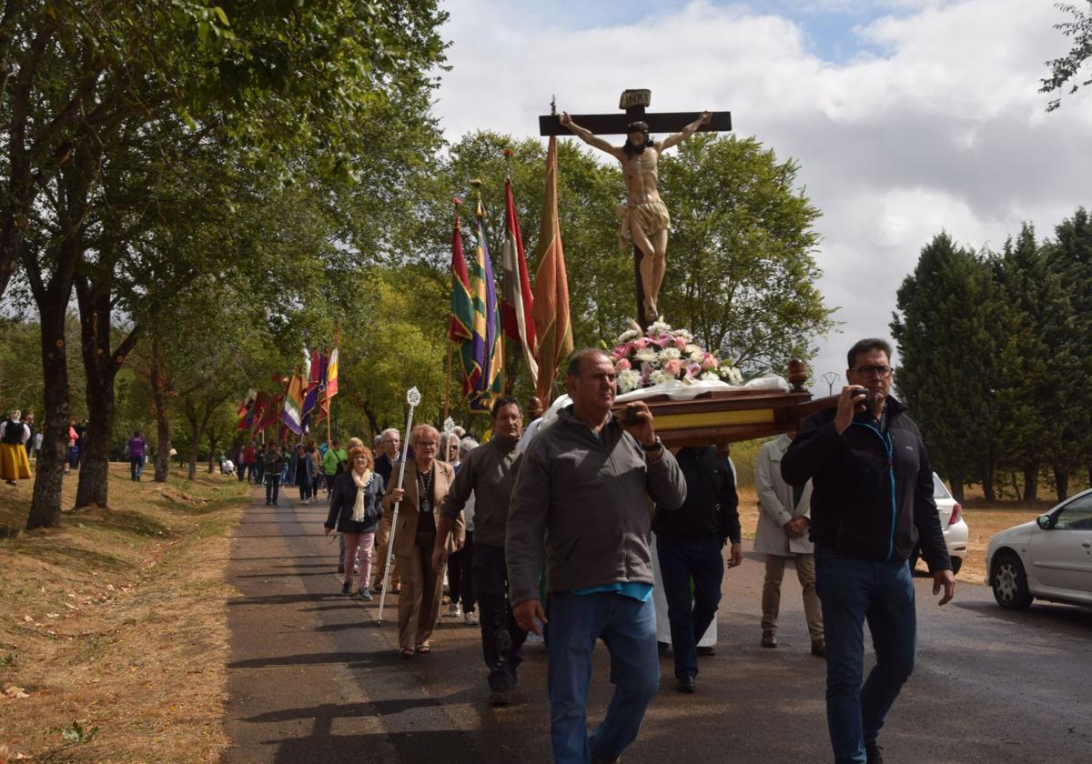 Procesión con el Cristo del Amparo.