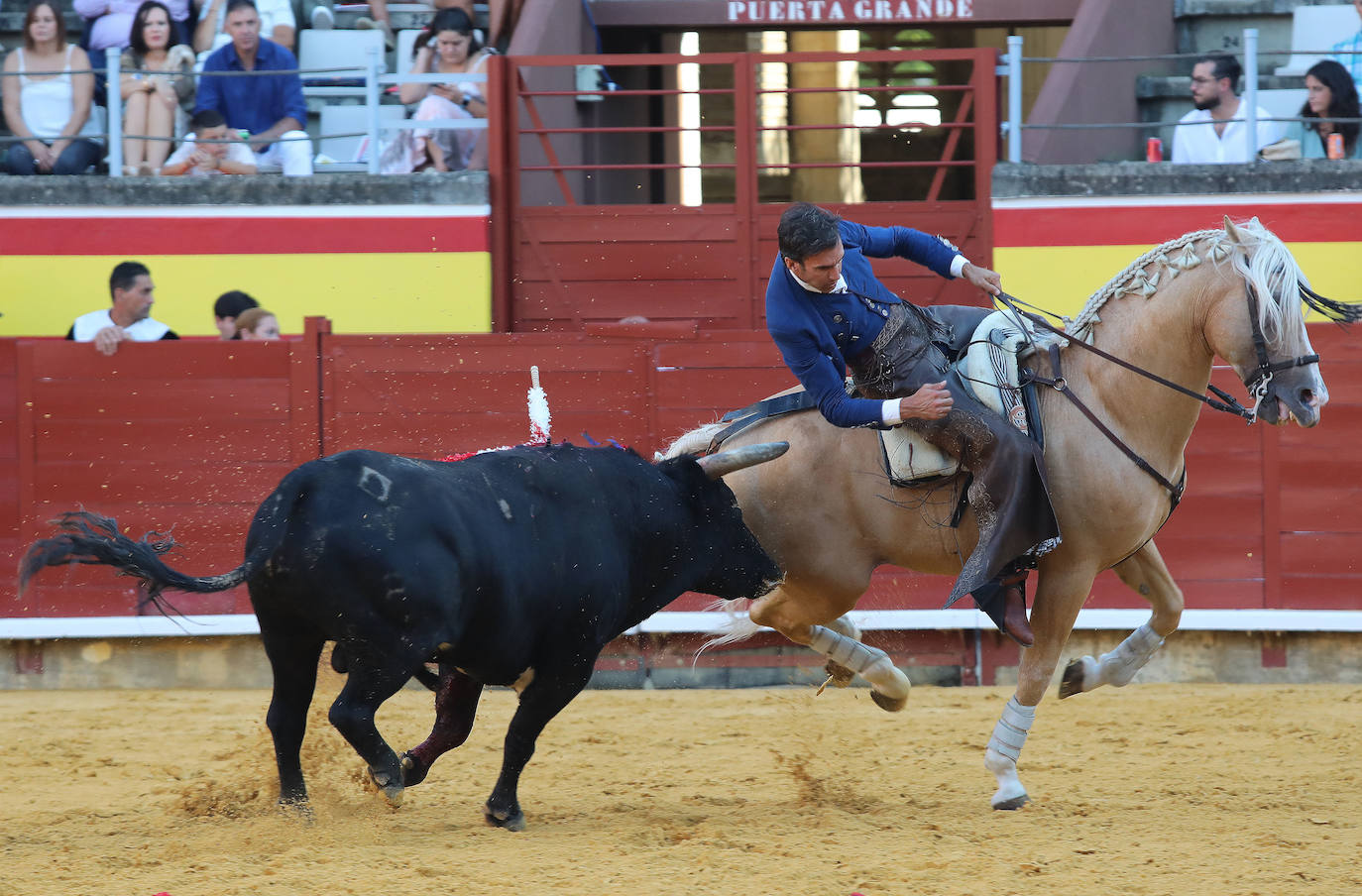 Triunfo del rejoneo en San Antolín